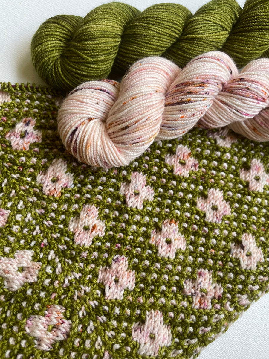 Pressed Flowers Shawl Kit Skeincocaine